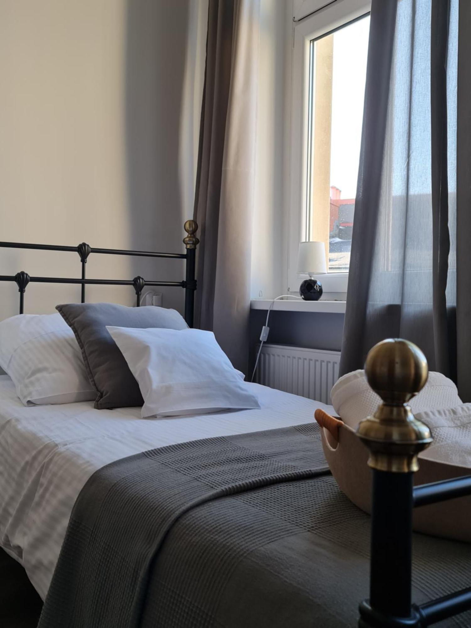 Marzec Apartamenty Gniezno Quarto foto