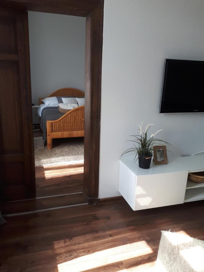 Marzec Apartamenty Gniezno Exterior foto